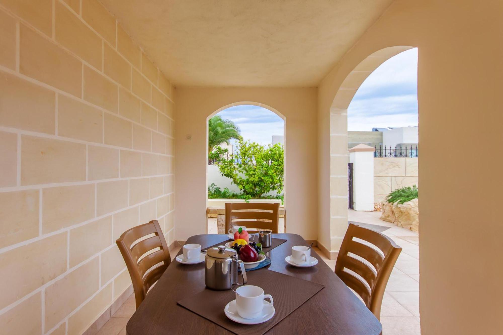 Villa & Pool Apartments In Mellieha Bay المظهر الخارجي الصورة