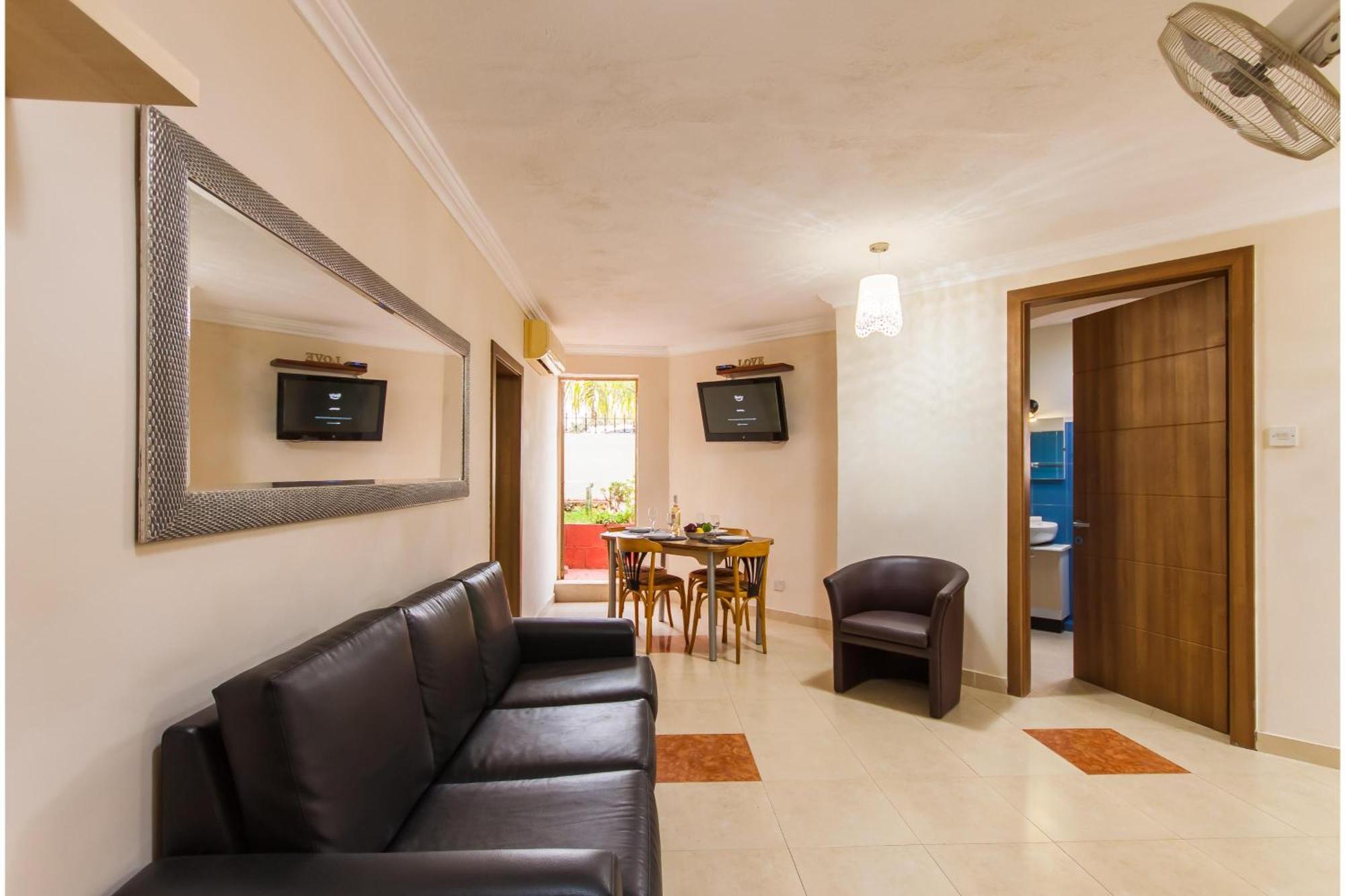 Villa & Pool Apartments In Mellieha Bay المظهر الخارجي الصورة