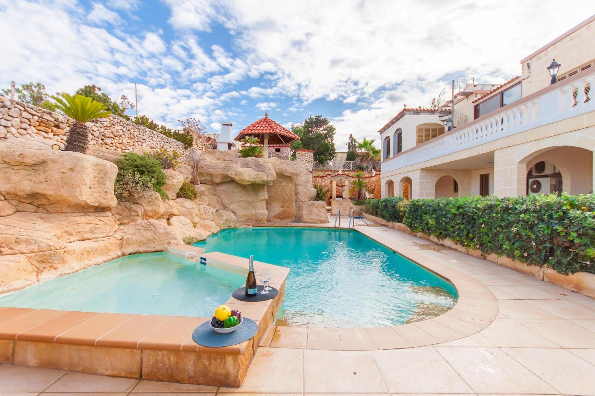 Villa & Pool Apartments In Mellieha Bay المظهر الخارجي الصورة
